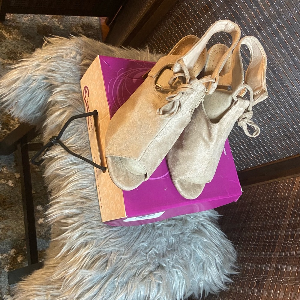 Tan Ankle Tie Cute Peep Toe Sandals